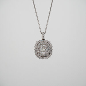 OPULENCE PENDANT